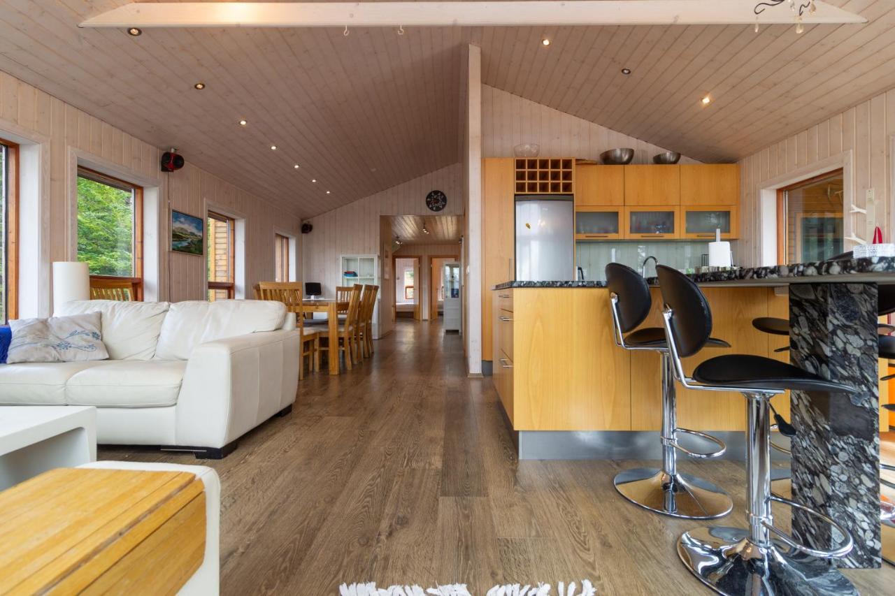Gorgeous Riverside Lodge In The South Of Iceland เรย์คอลท์ ภายนอก รูปภาพ